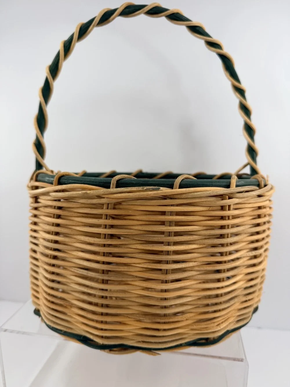 Vtg 1970s Handwoven Wicker Tile Basket 12x9 Botanical Leaf Cottagecore Farmhouse